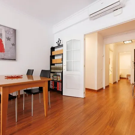 Apartamento Aparteasy - Private Terrace, 3-bedroom Barcelona