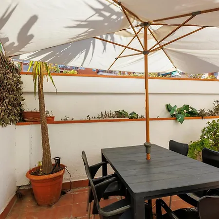 Aparteasy - Private Terrace, 3-bedroom * Барселона